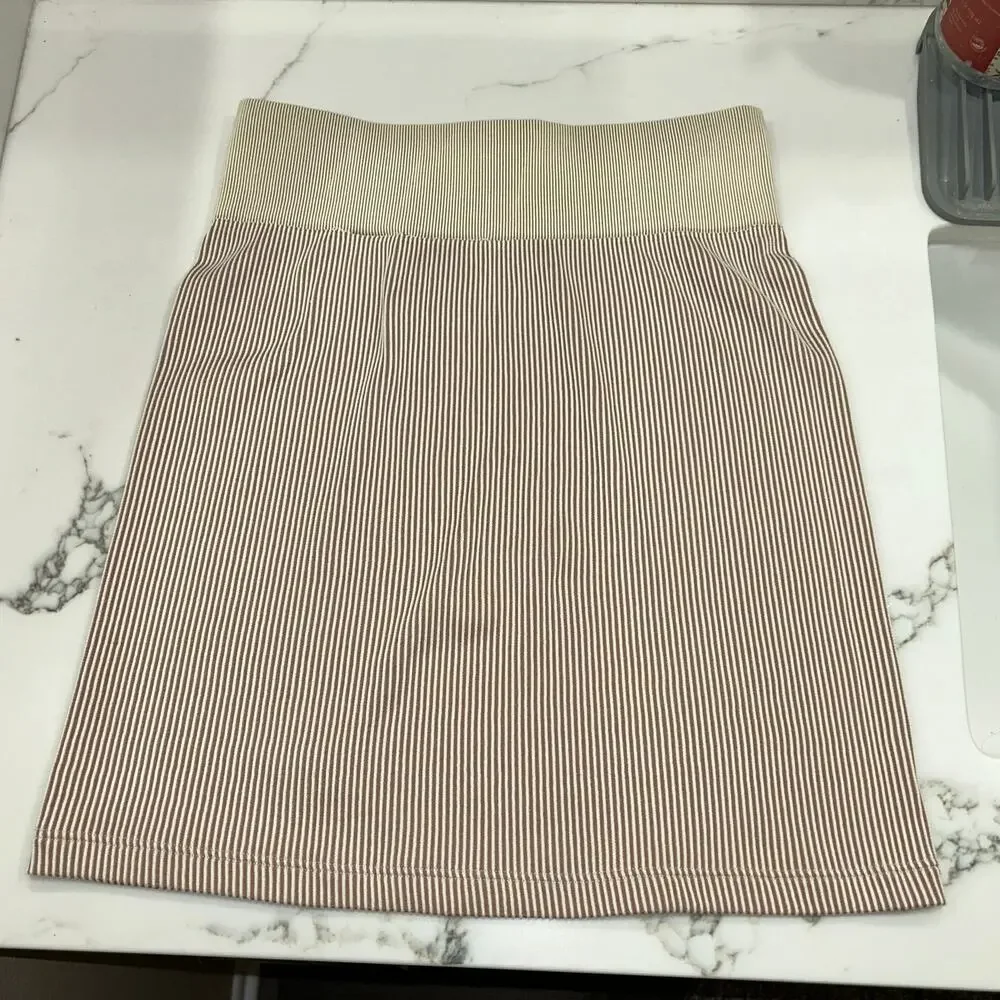 Nike Air Ribbed Tight Fit Skirt - Small - Picture 3 of 8